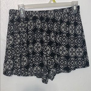 Moon Life flowy shorts